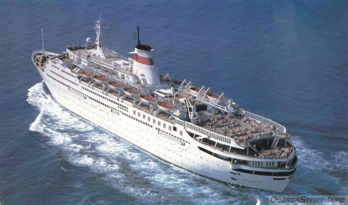 Круизный лайнер Шота Руставели