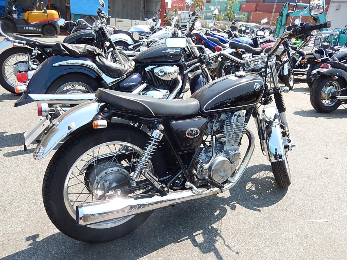 Ямаха дорожный мотоцикл 400