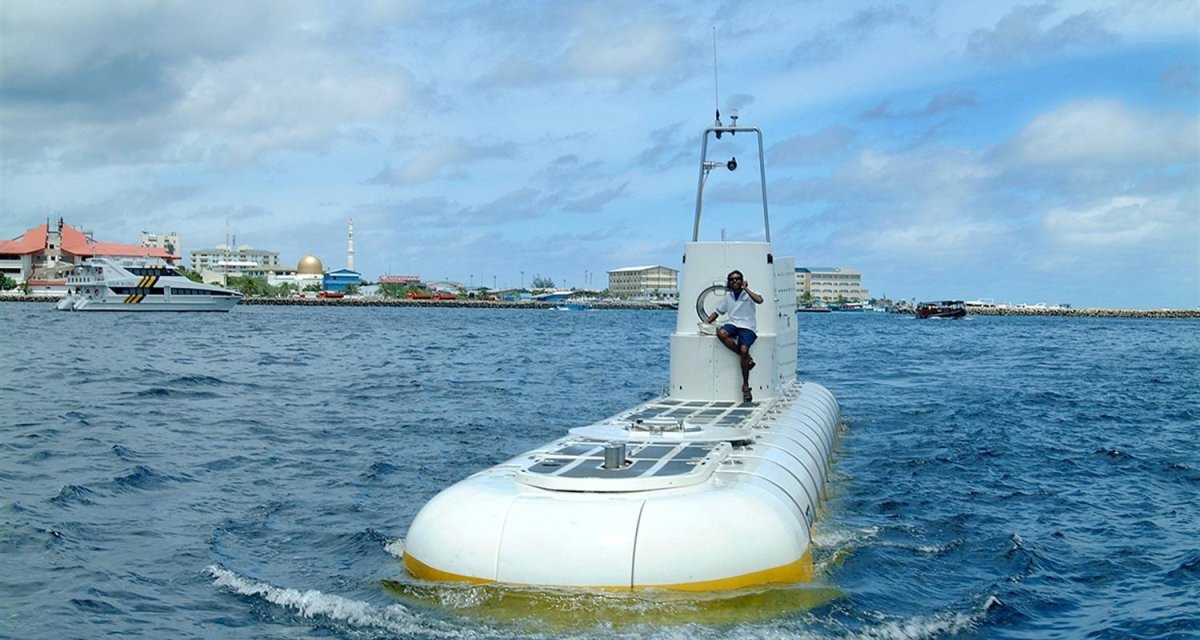 Whale Submarine Мальдивы