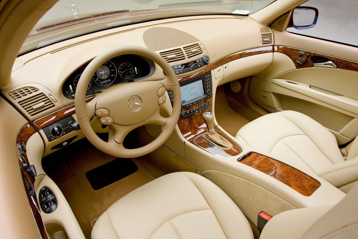 Mercedes-Benz w211 салон