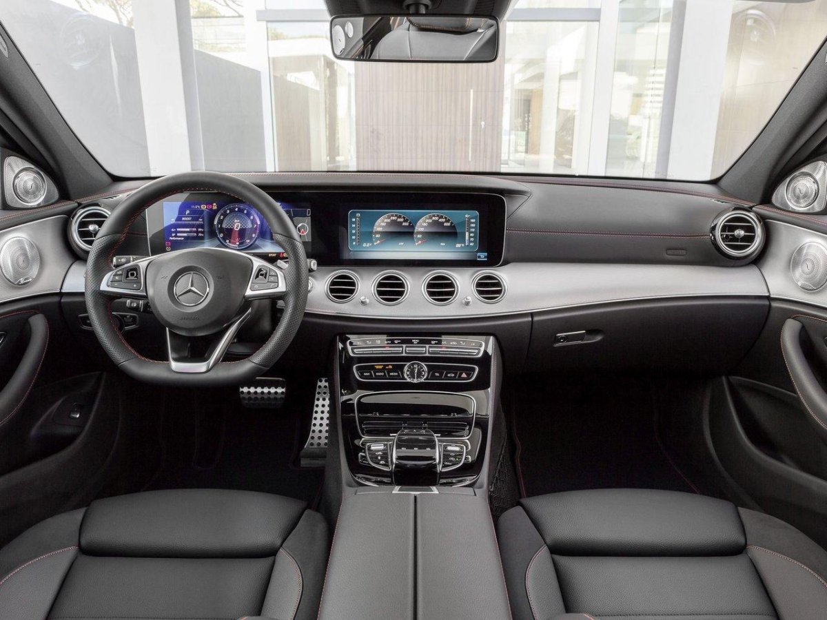 Мерседес Бенц w213