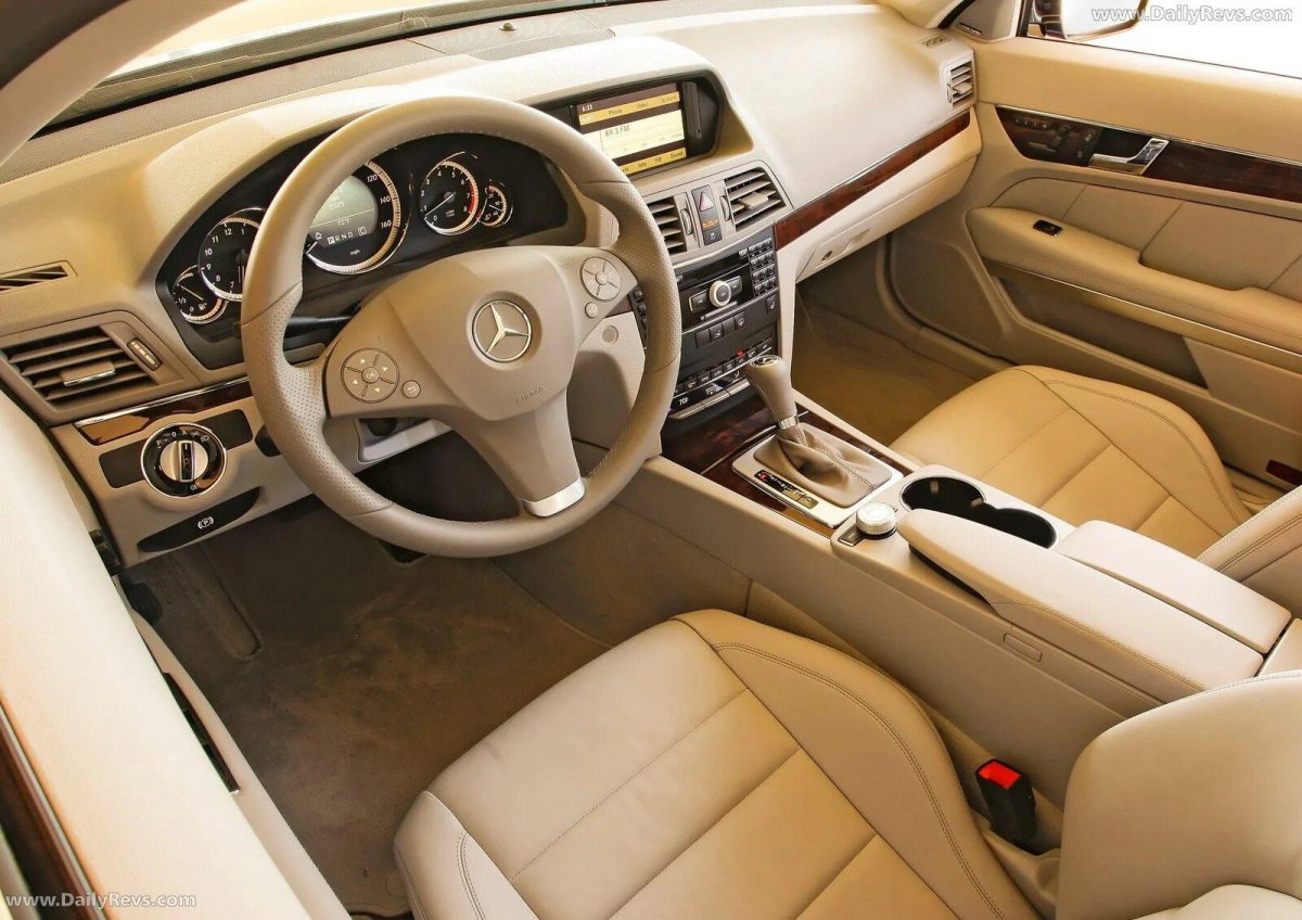 Мерседес e350 салон