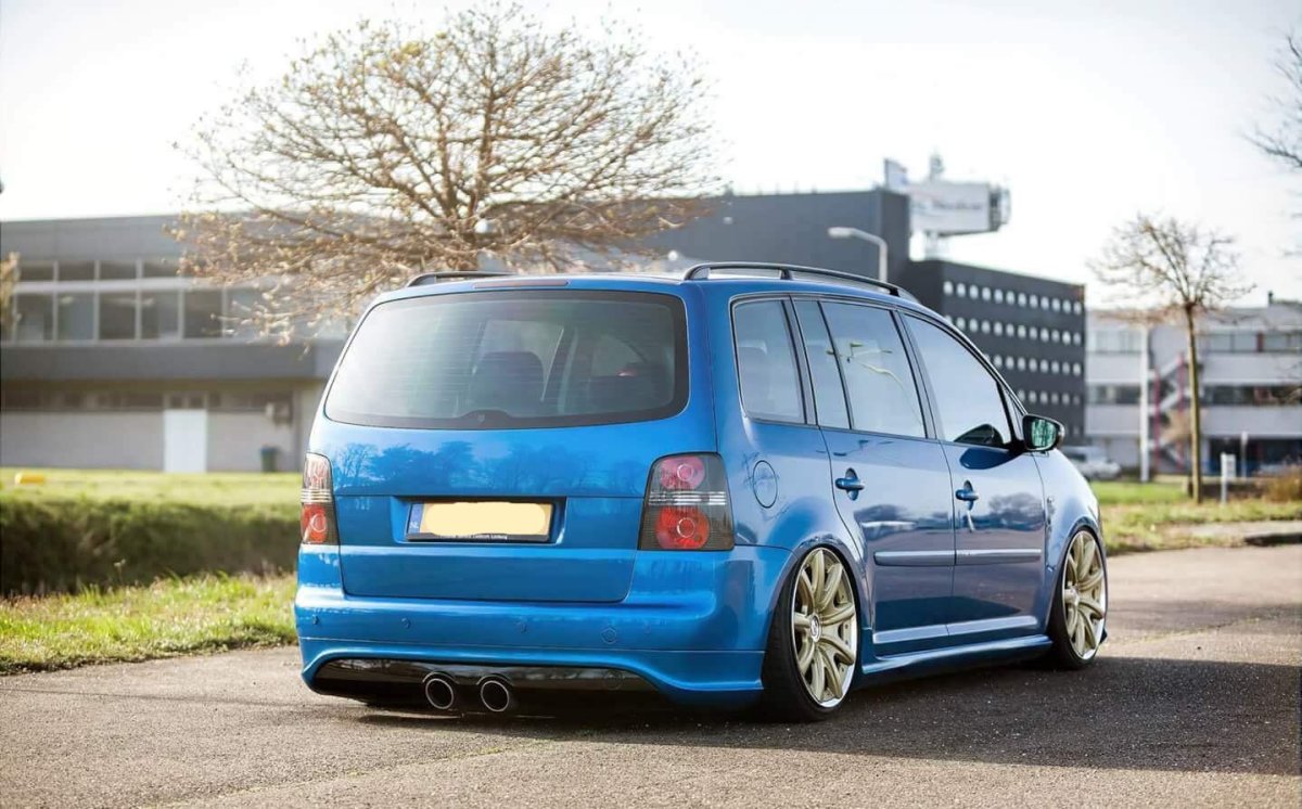 Volkswagen Sharan stance