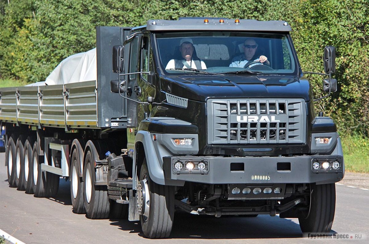 Урал Некст тягач 6х4