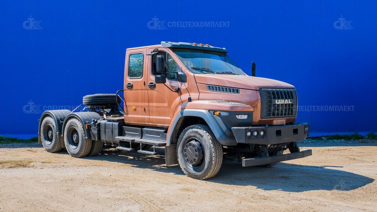 Урал Некст тягач 6х4