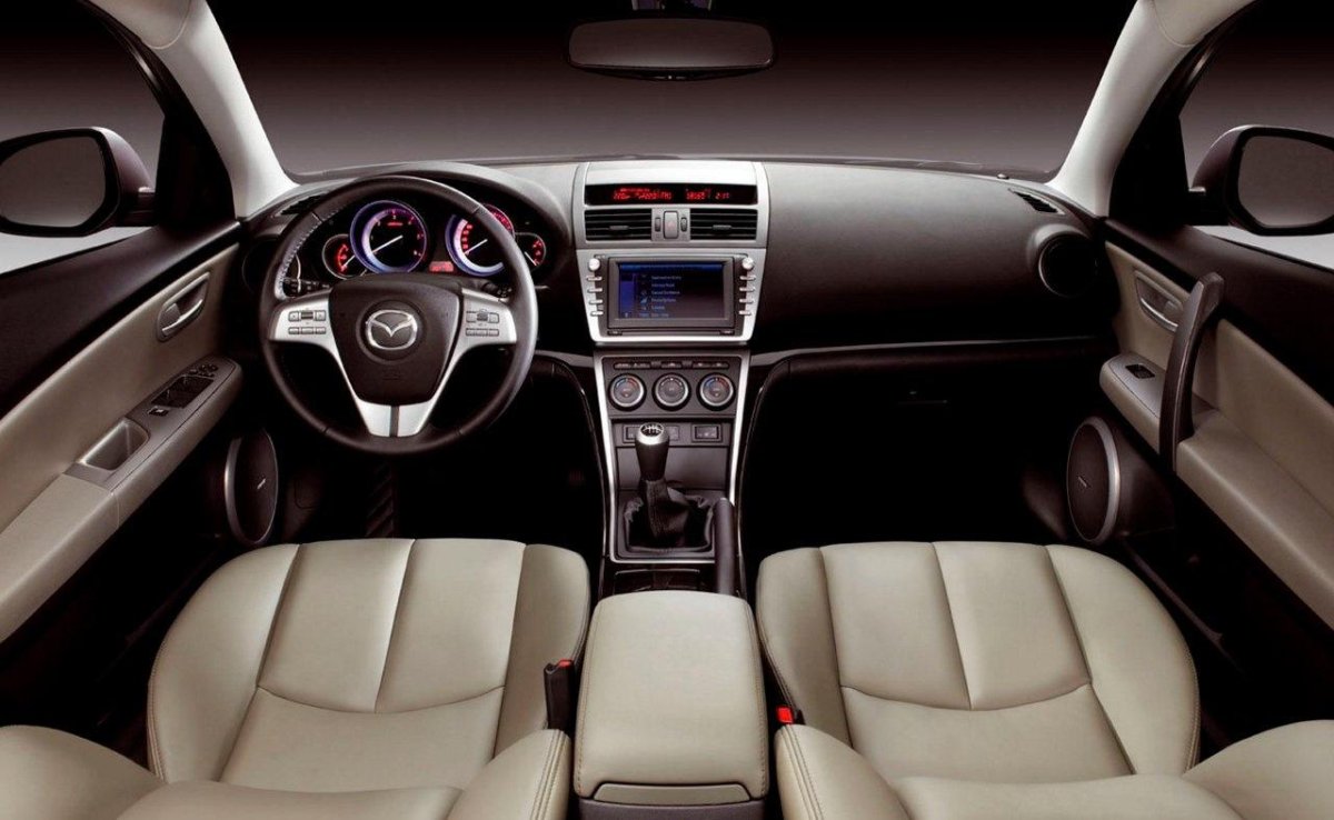 Mazda 6 2012 салон