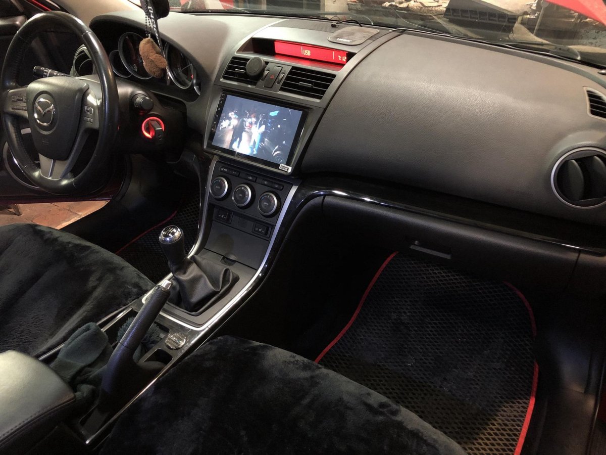 Мазда 6 GH салон спорт