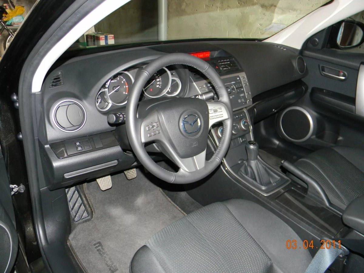 Мазда 6 2008 салон