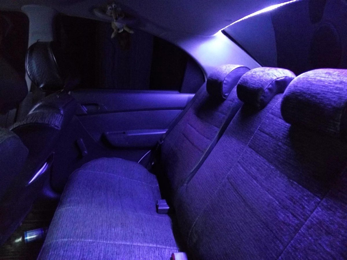 Подсветка задних пассажиров ВАЗ 2110