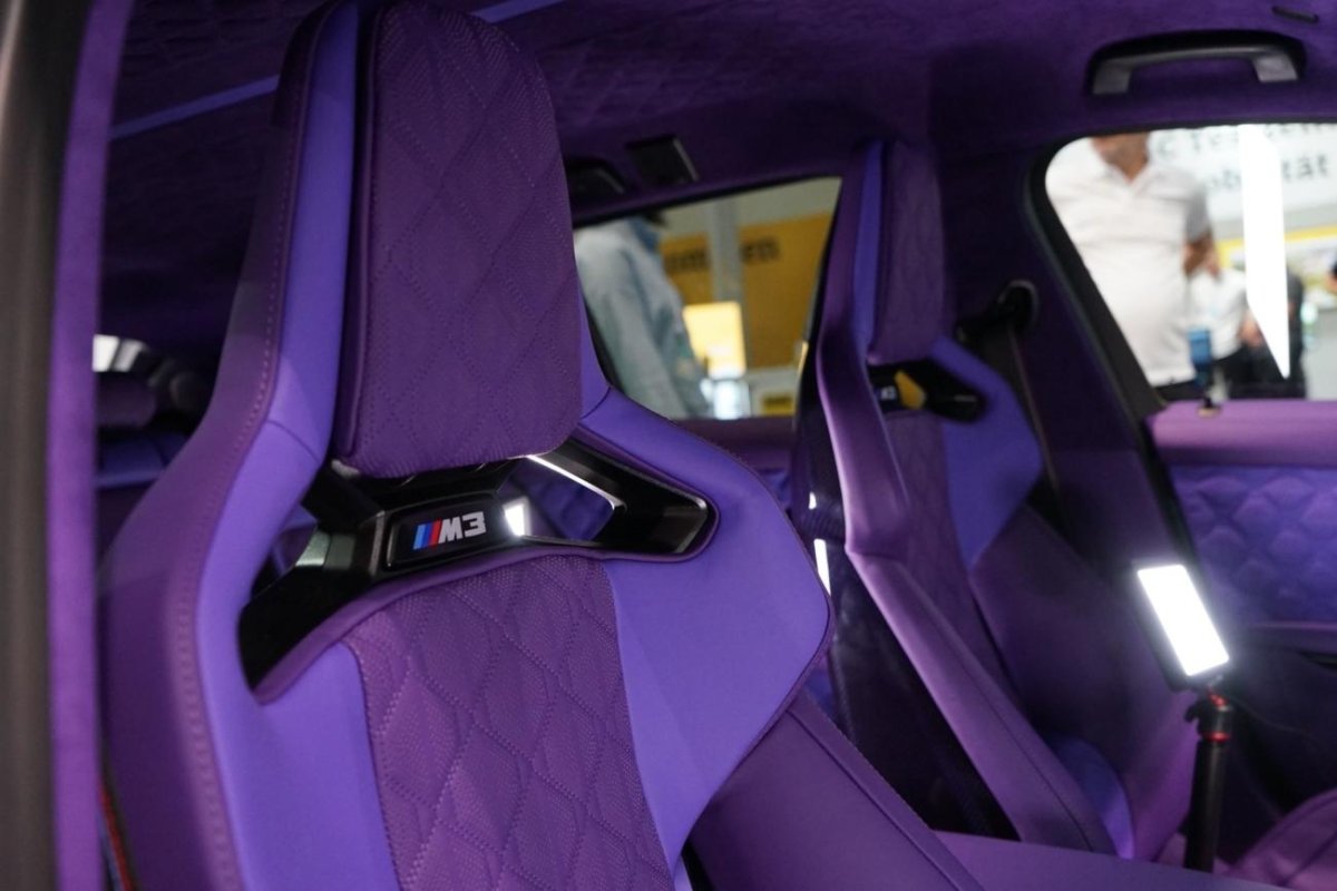 BMW m3 Touring фиолетовый салон