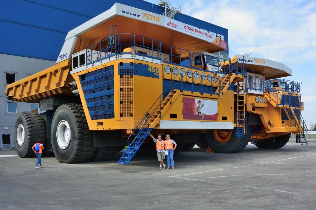 Карьерный грузовик БЕЛАЗ 75710.