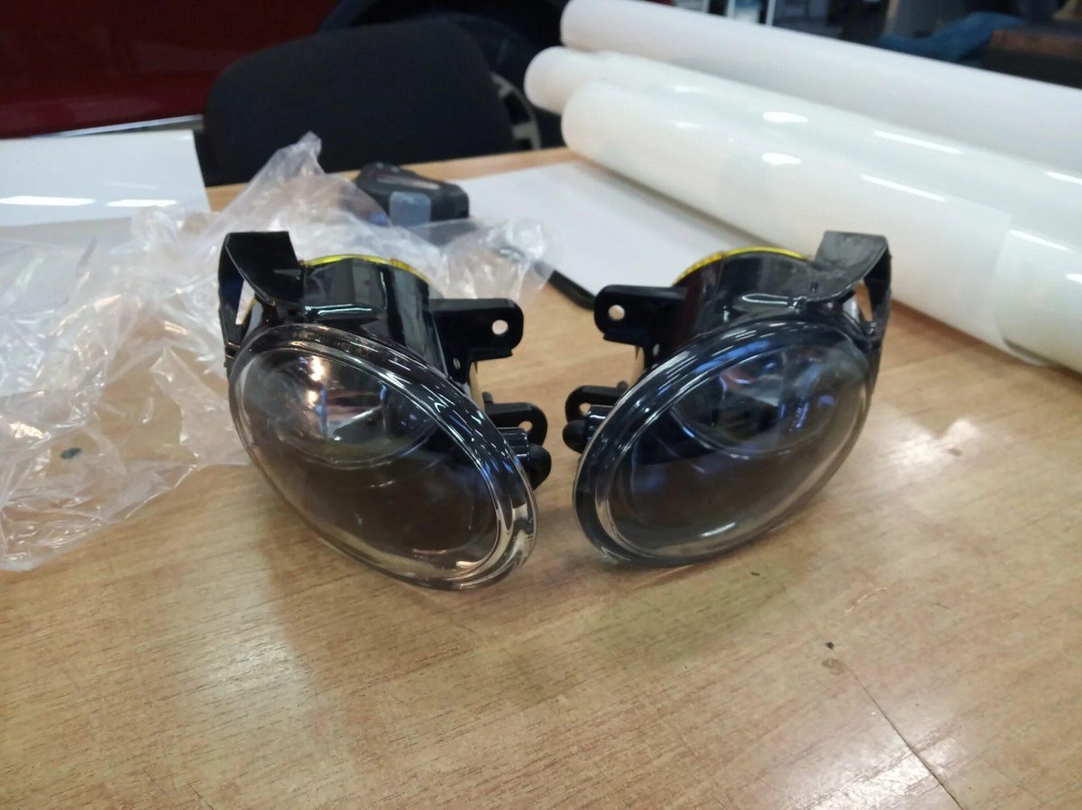 Линзы в противотуманные фары VW