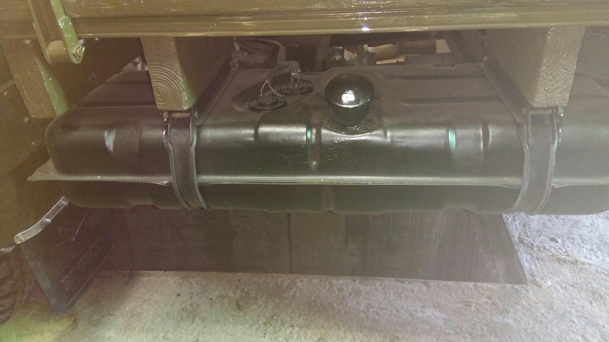 Крепление бака УАЗ 3303