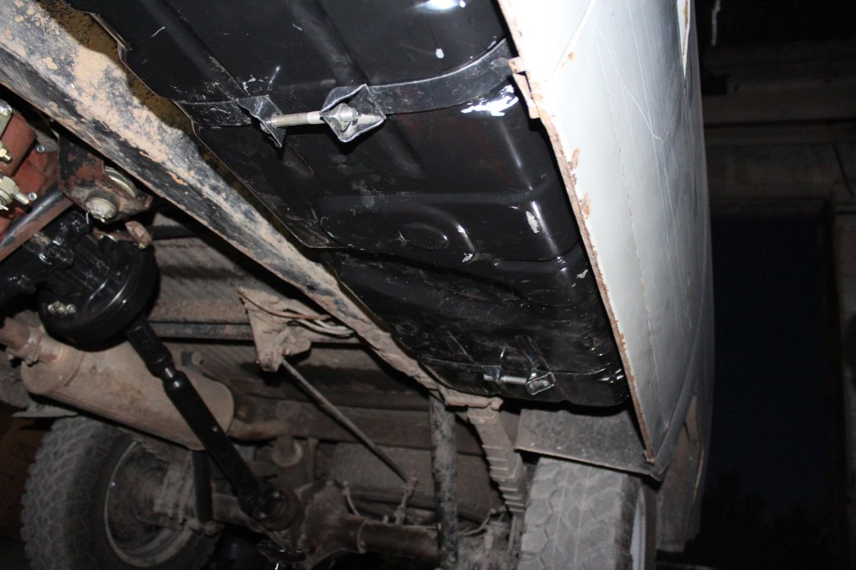 Крепление бака УАЗ Буханка