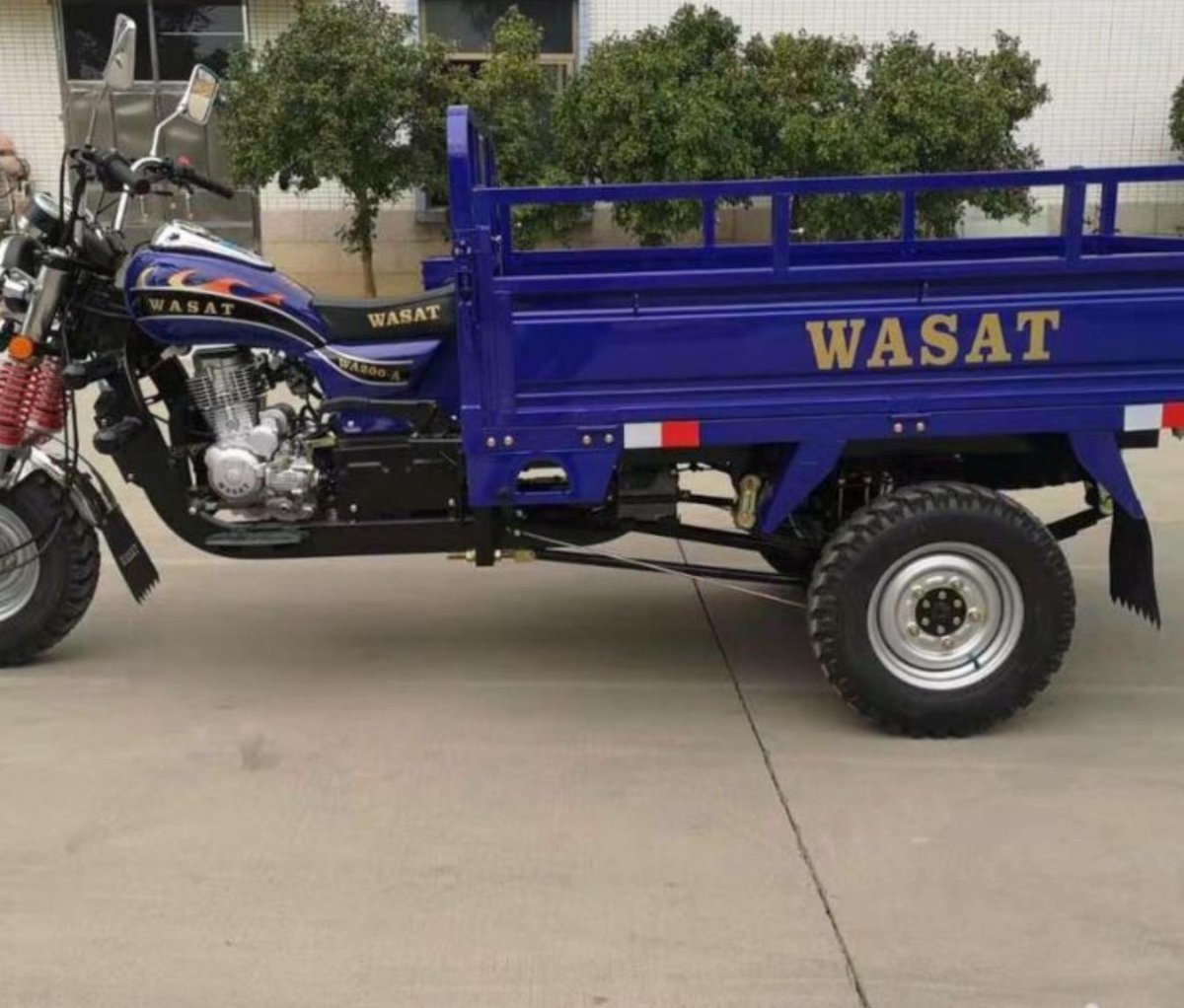 Юк мотороллер