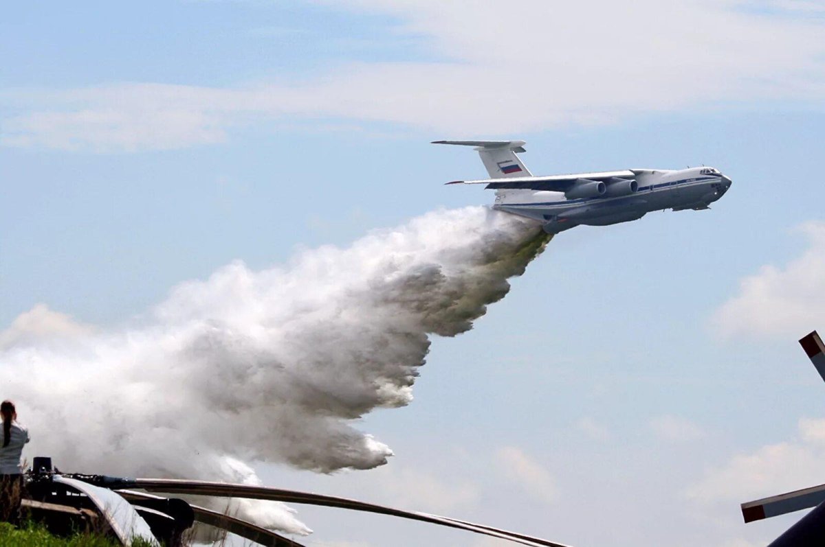 Ил-76тдп пожарный самолет