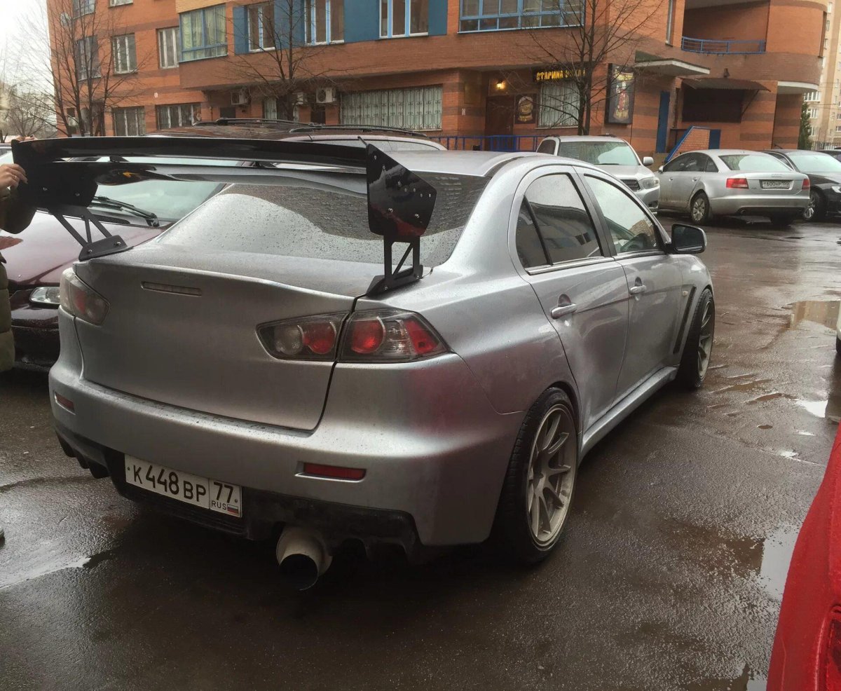 Спойлер на Mitsubishi Lancer x
