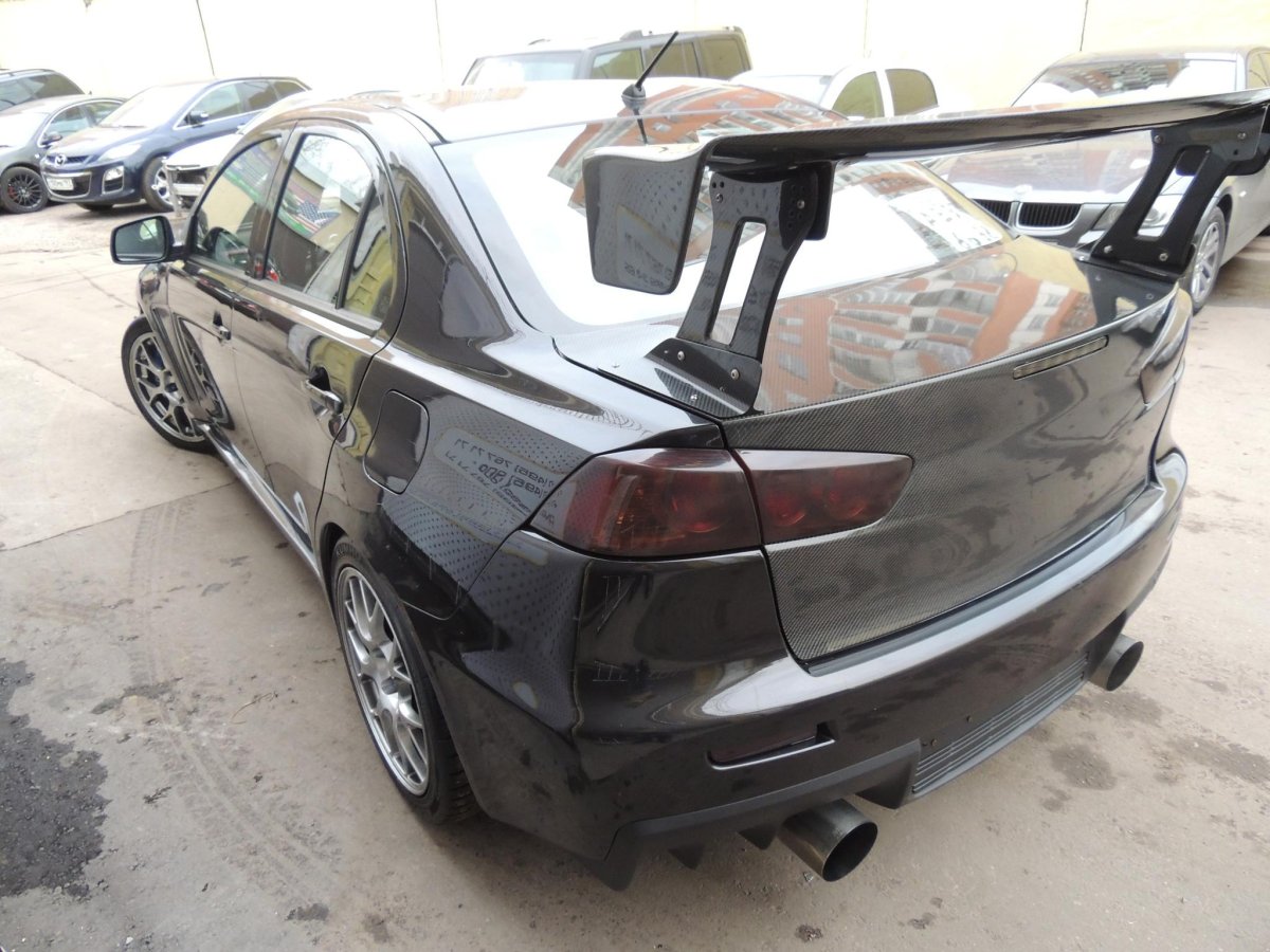 Спойлер Лансер 10