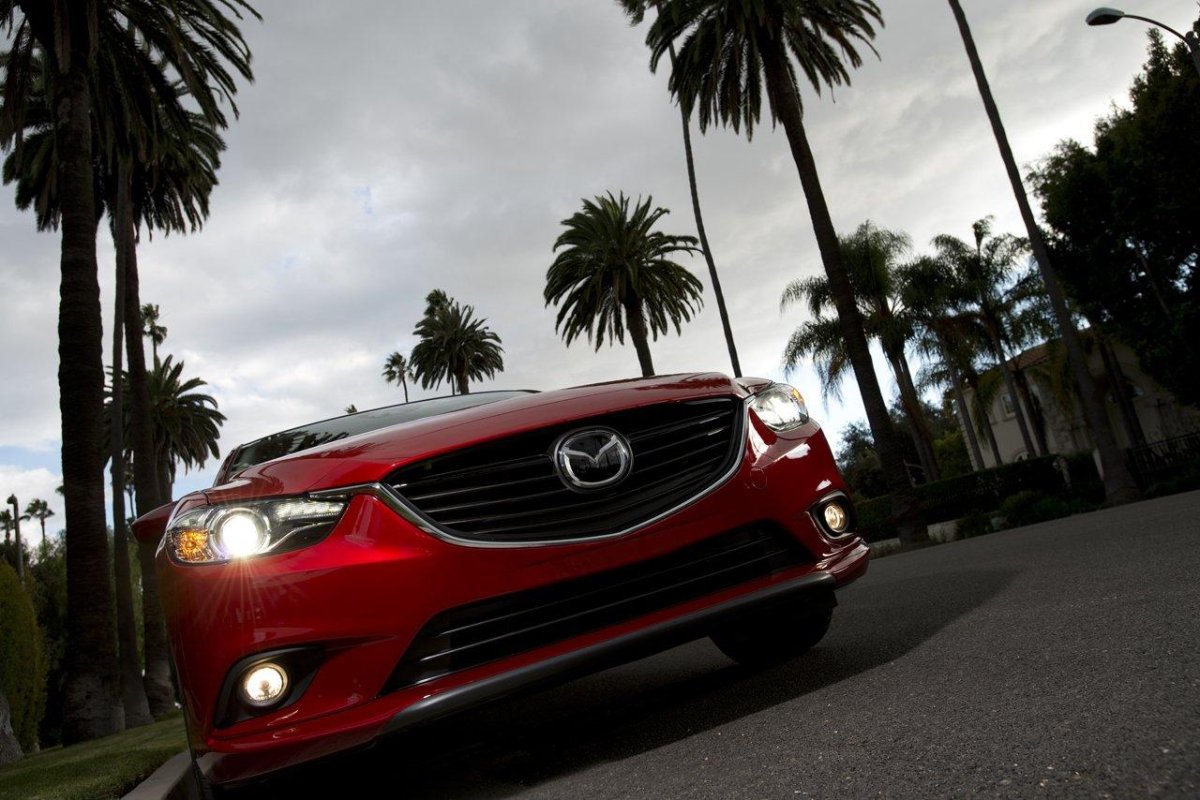 Мазда 6 2023 красная