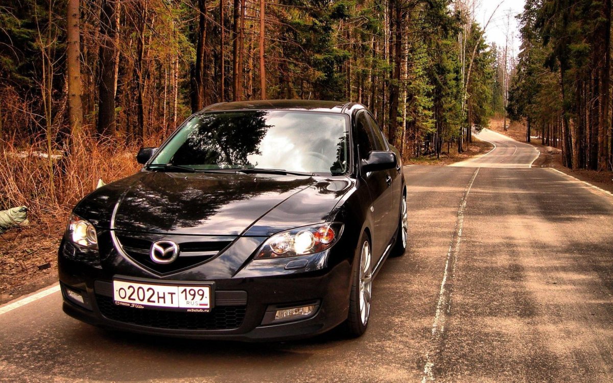 Мазда 3 черная