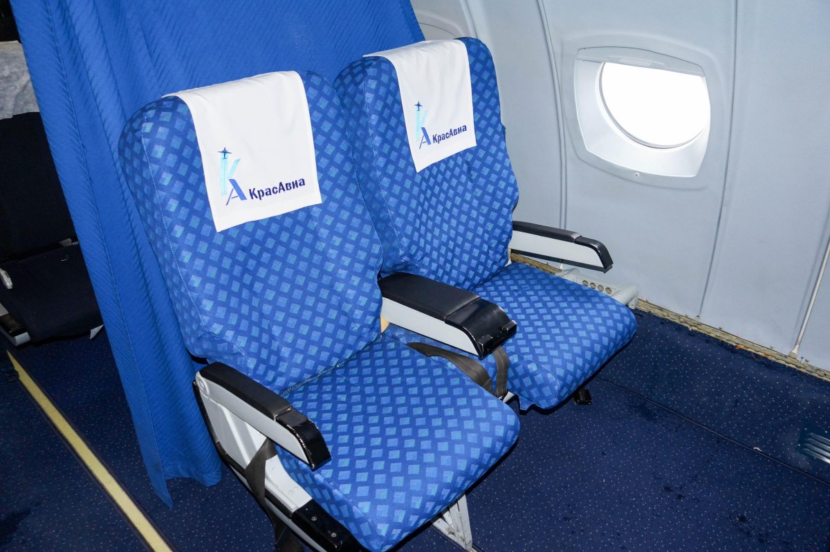 Як 42 КРАСАВИА салон