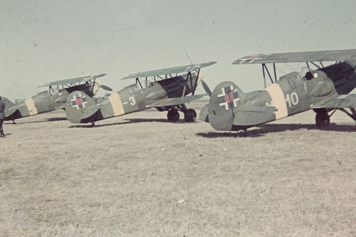 Avia b.534