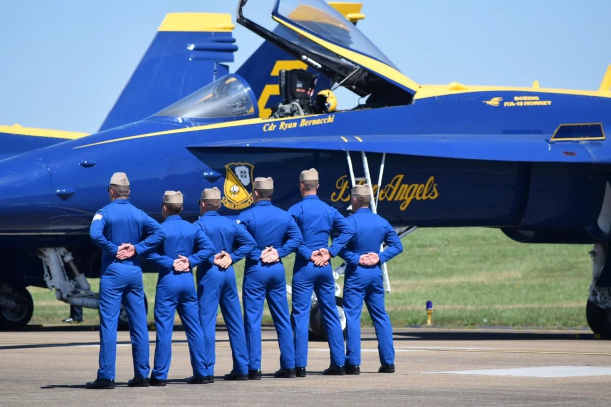 Группа "Blue Angels"
