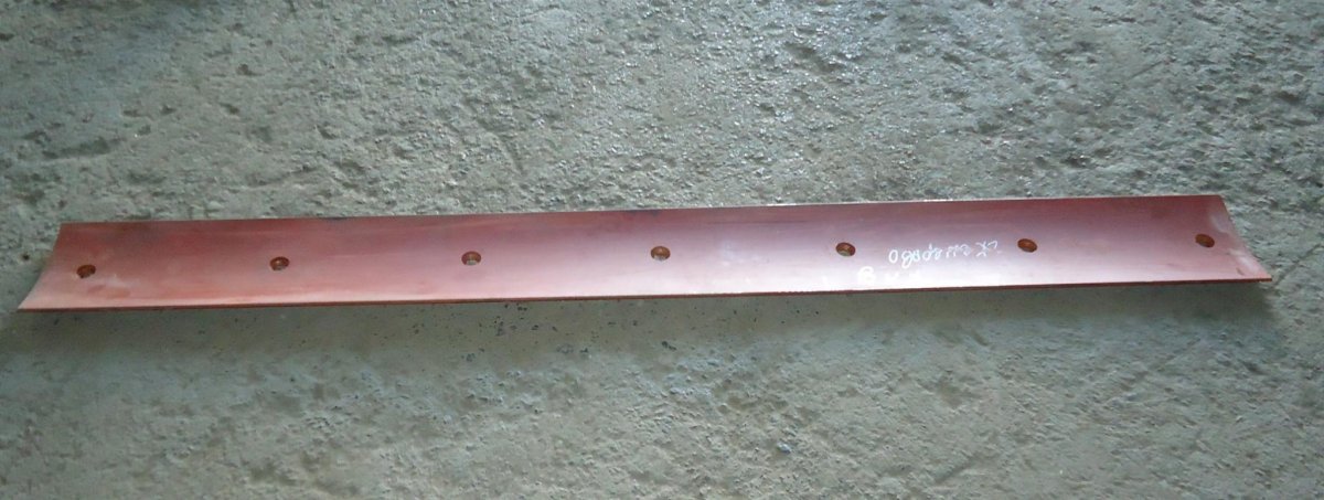 Нож среднего отвала 225.07.04.00.005