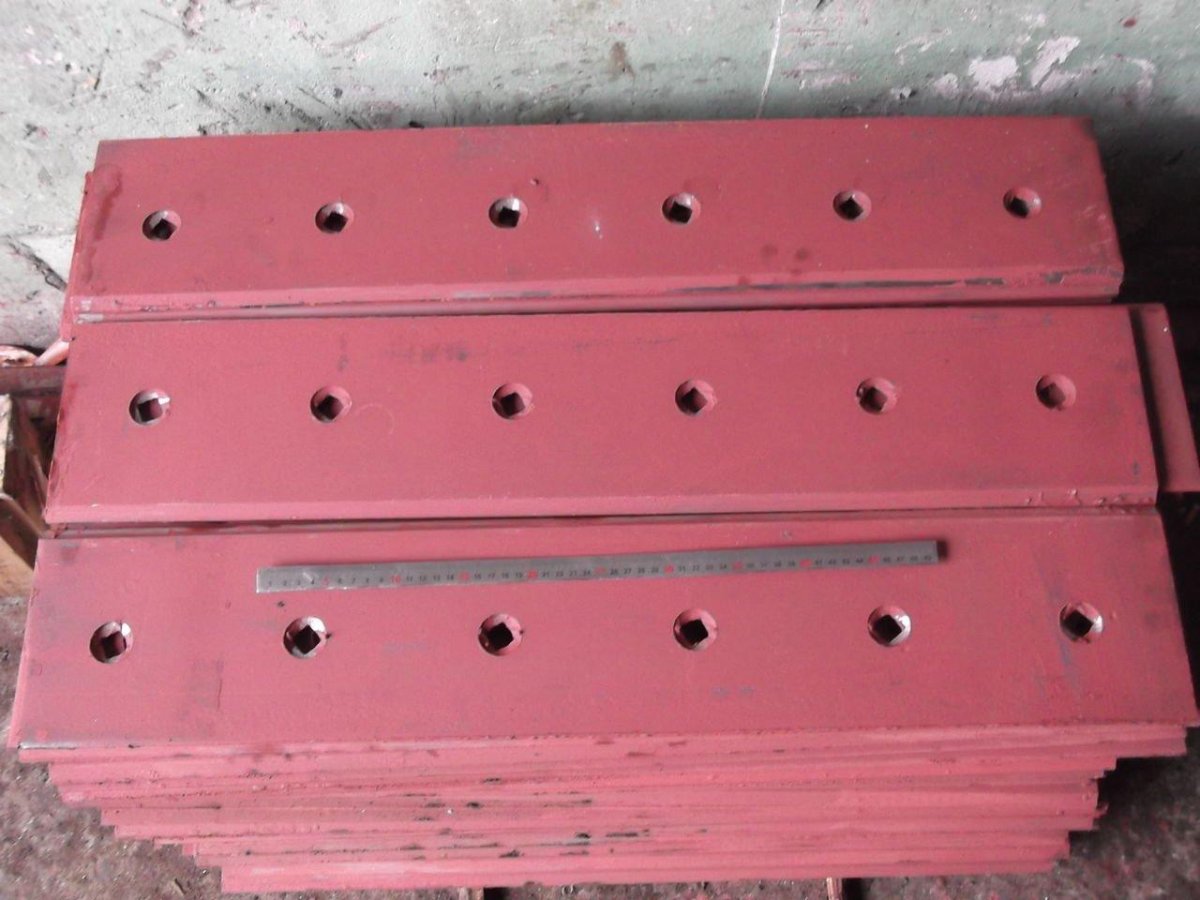 Нож отвала средний 80-52-61