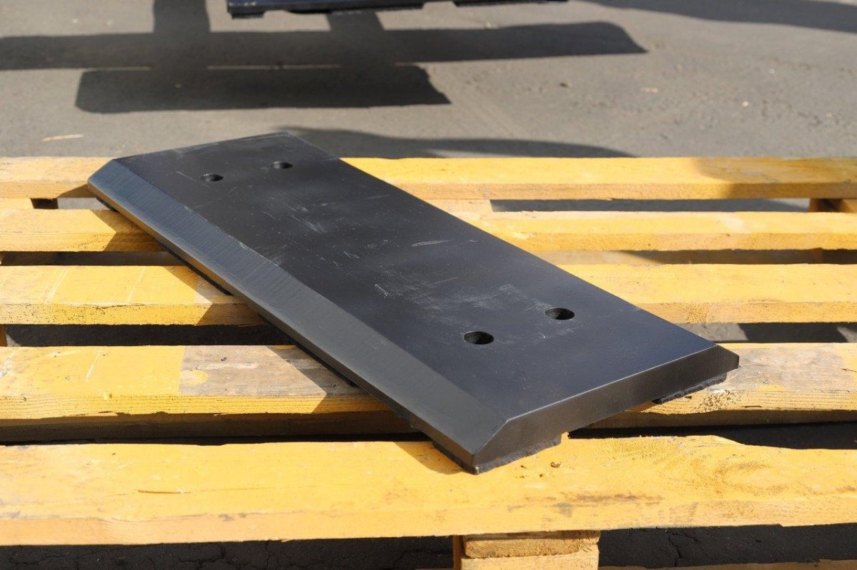 Нож ковша JCB 3cx