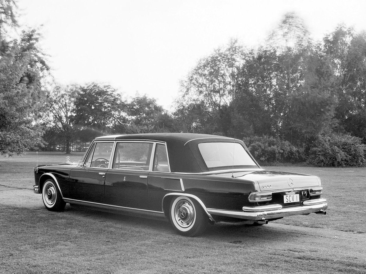 Mercedes-Benz 600 w100