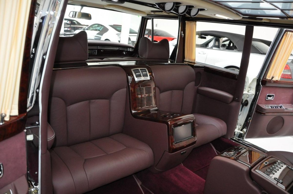 Мерседес Майбах Пульман