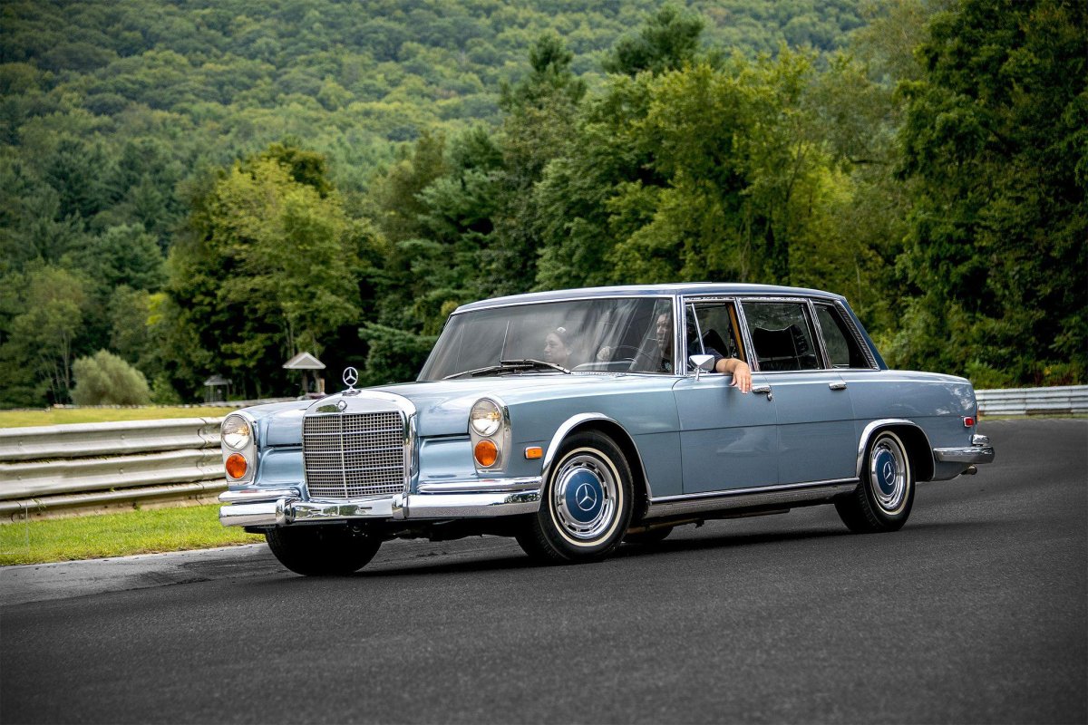 Mercedes Benz 600
