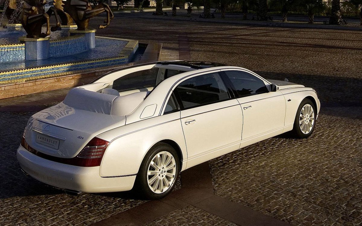 Машина Maybach 62s Landaulet