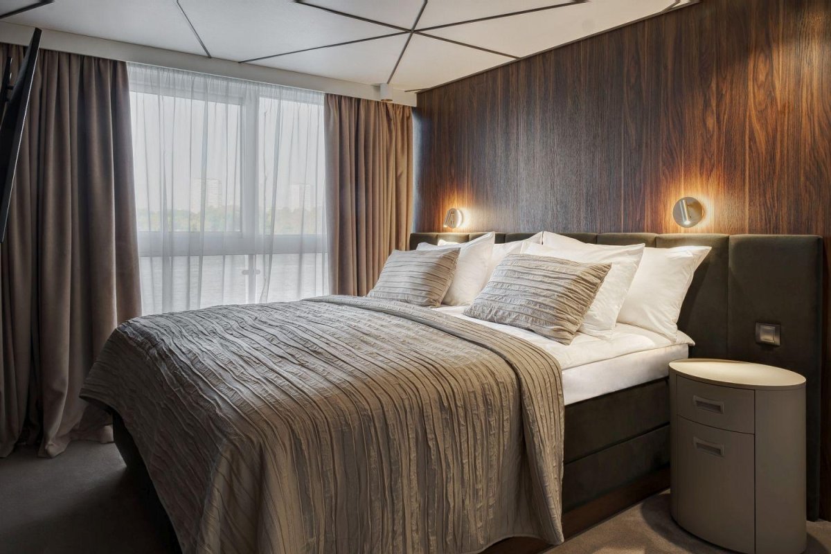 Мустай Карим каюта Люкс