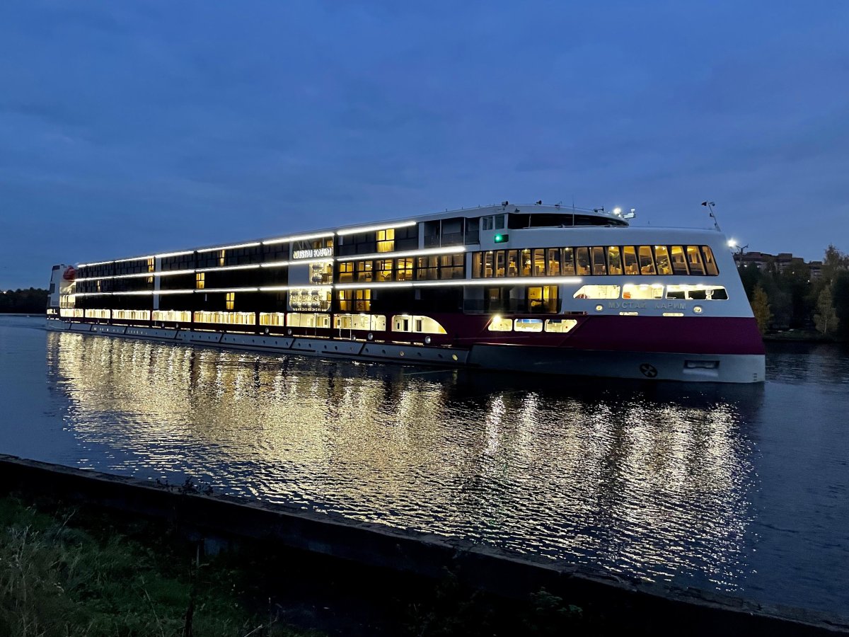 Мустай Карим теплоход Санкт-Петербург