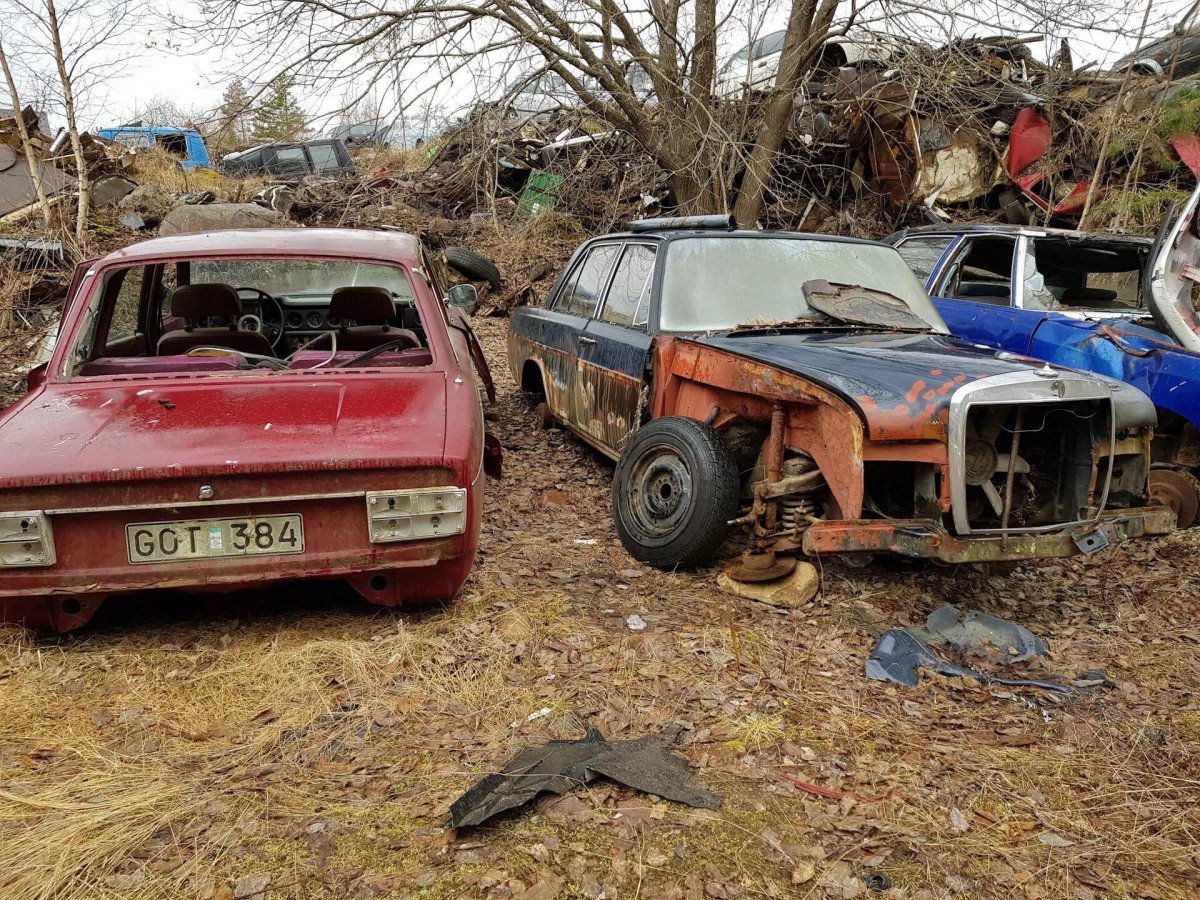 Свалка автомобилей