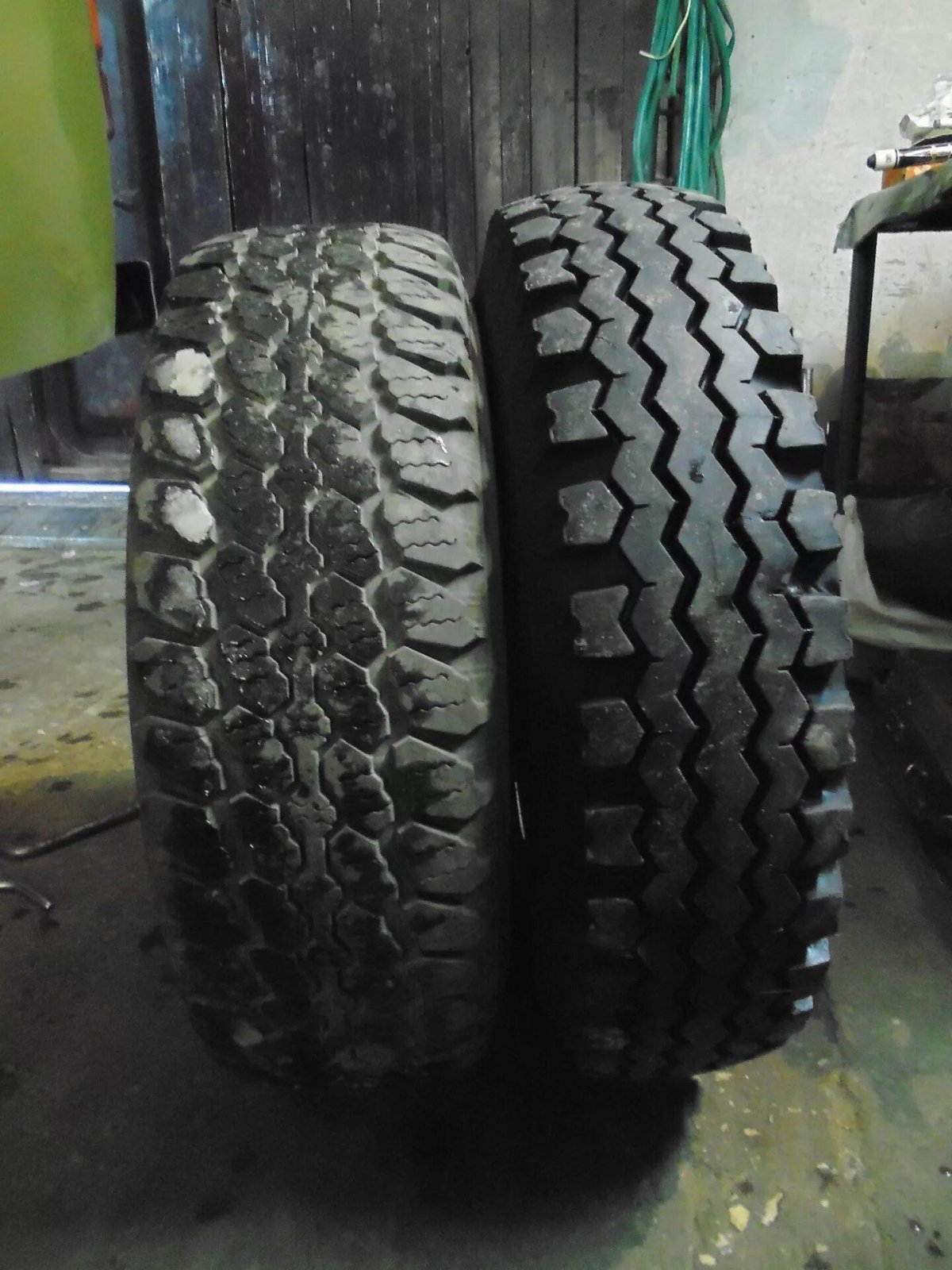 Резина УАЗ медведь r15