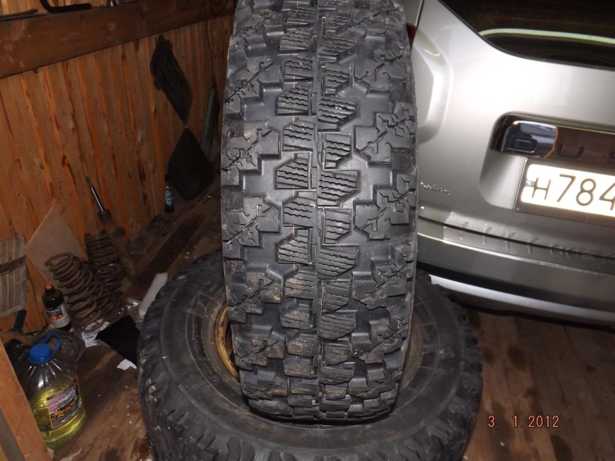 Резина я 569 на УАЗ р15