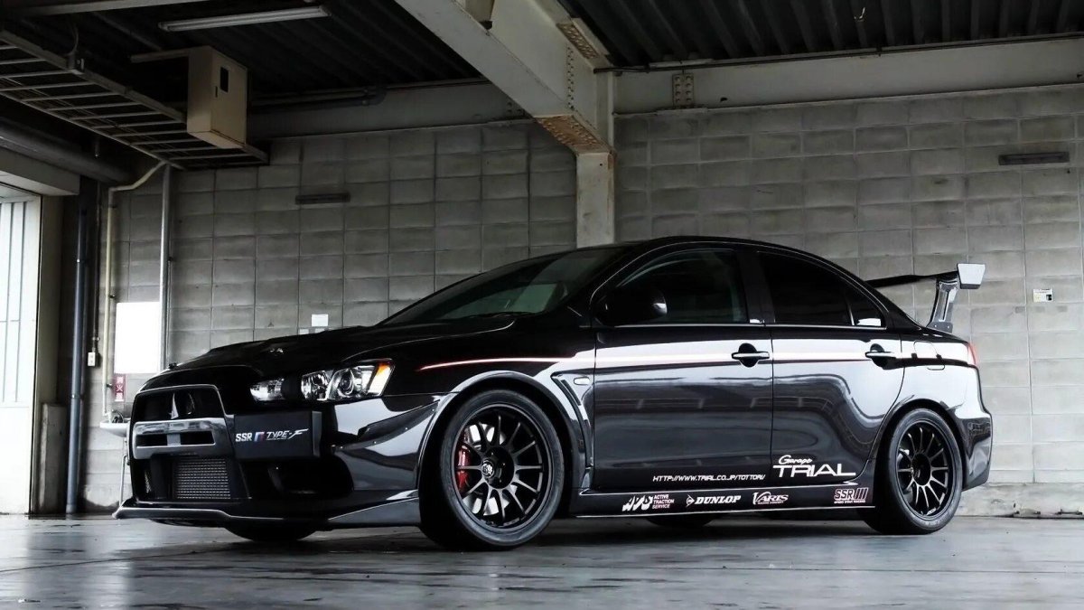 Black Tuning Lancer 10 Evolution