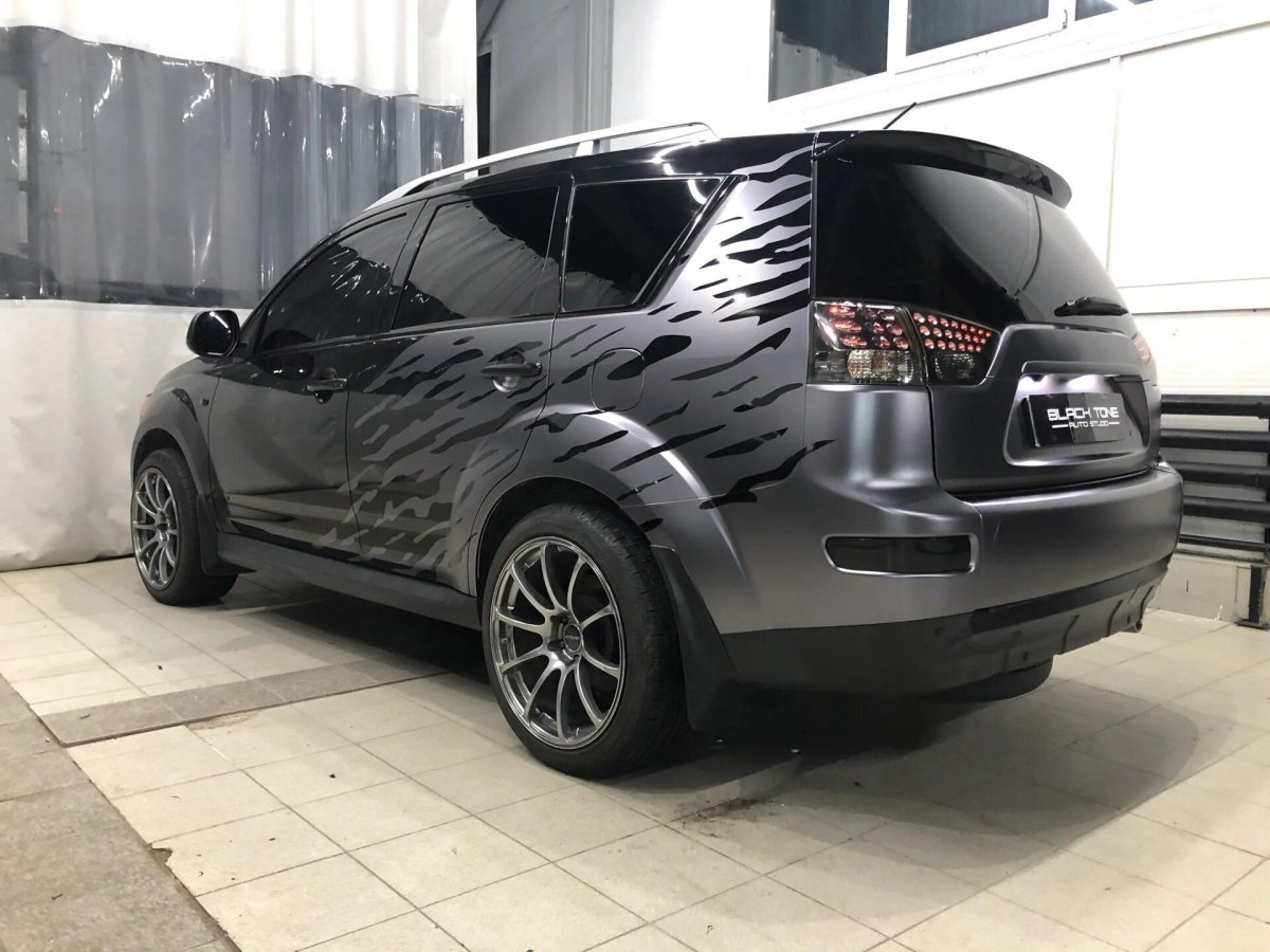 Mitsubishi Outlander XL антихром