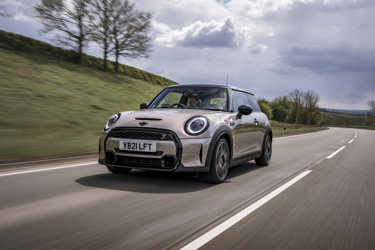 Бентли мини Купер старый