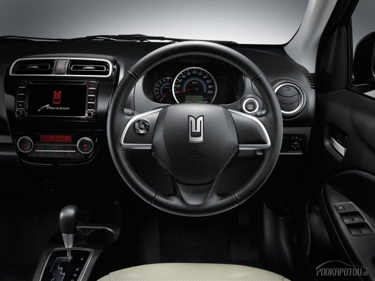 Mitsubishi Attrage 2013