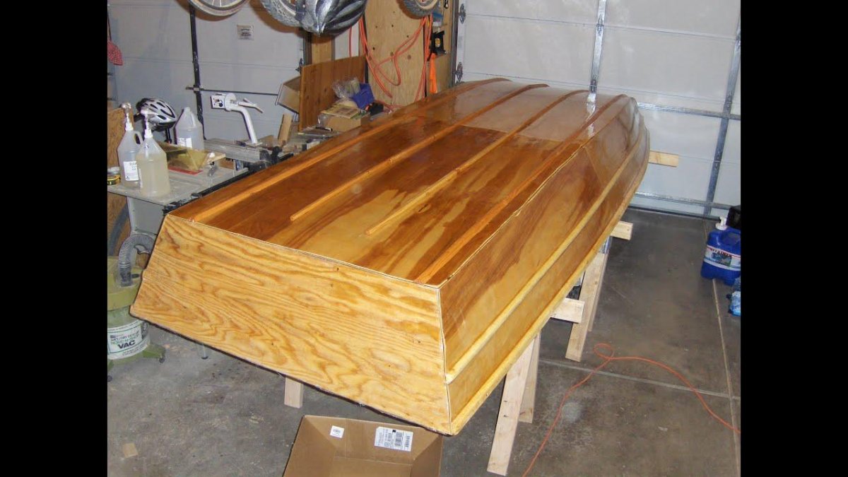 Лодка фанерная джонбот