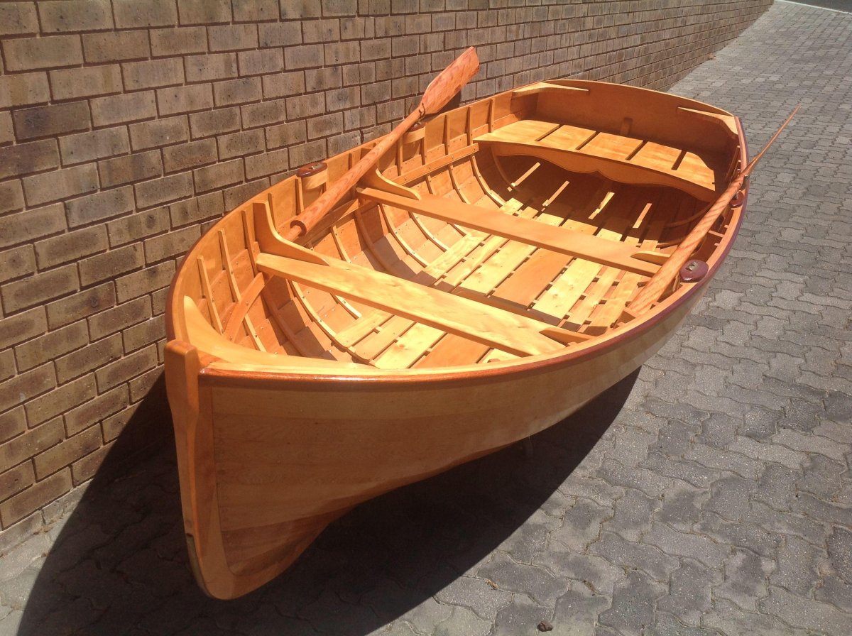 Лодка Динги Тузик