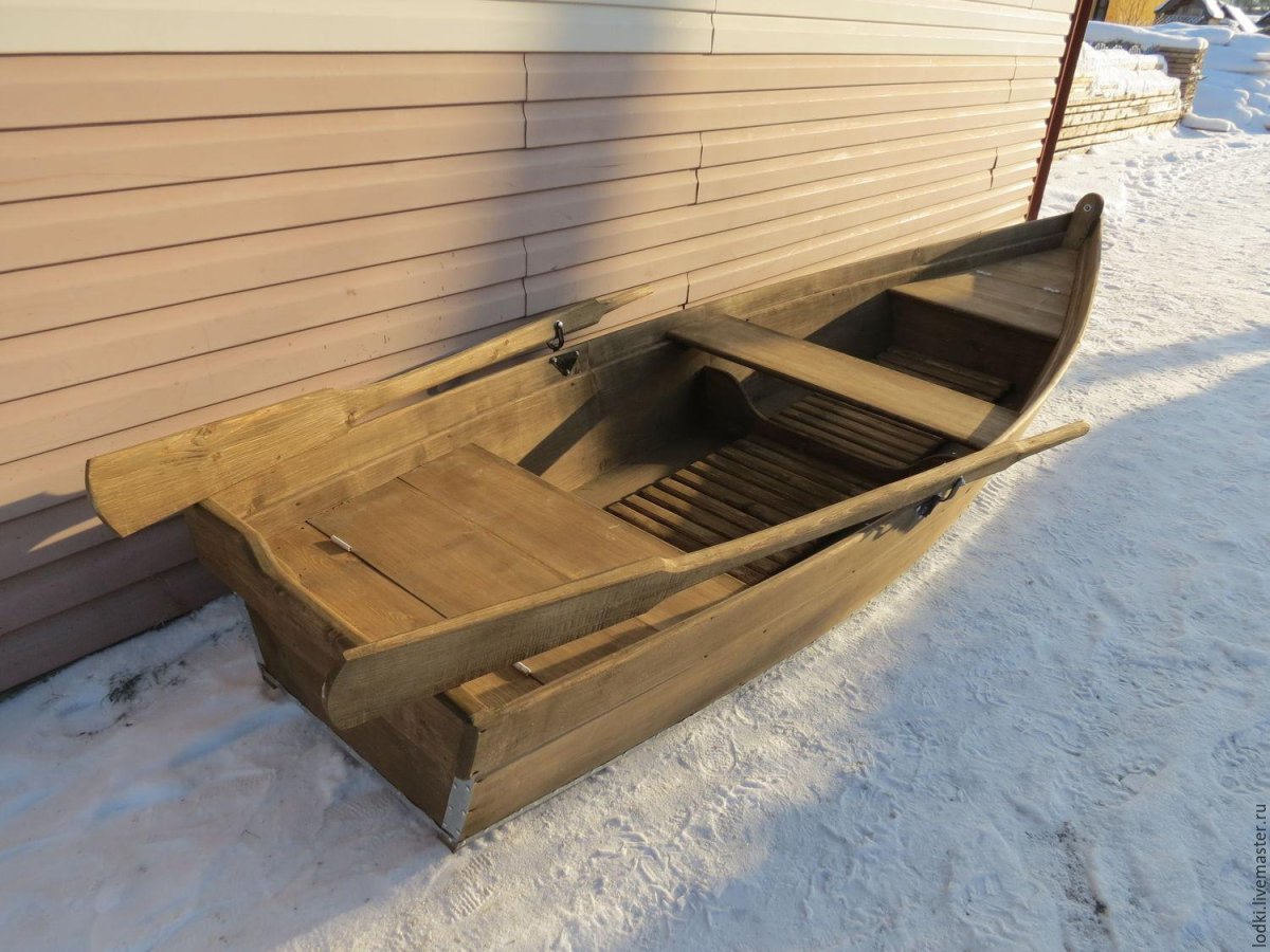 Деревянная лодка плоскодонка Рыбацкая