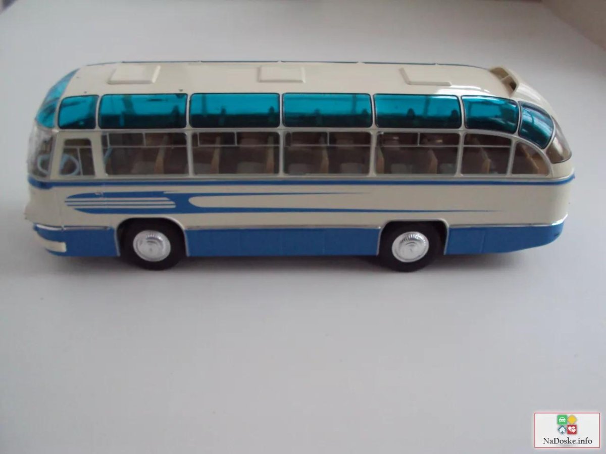 ЛАЗ-695 Комета