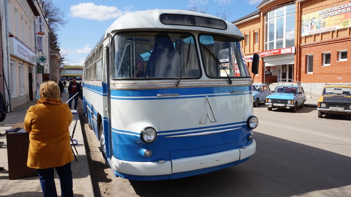 ЛАЗ 695 горбатый