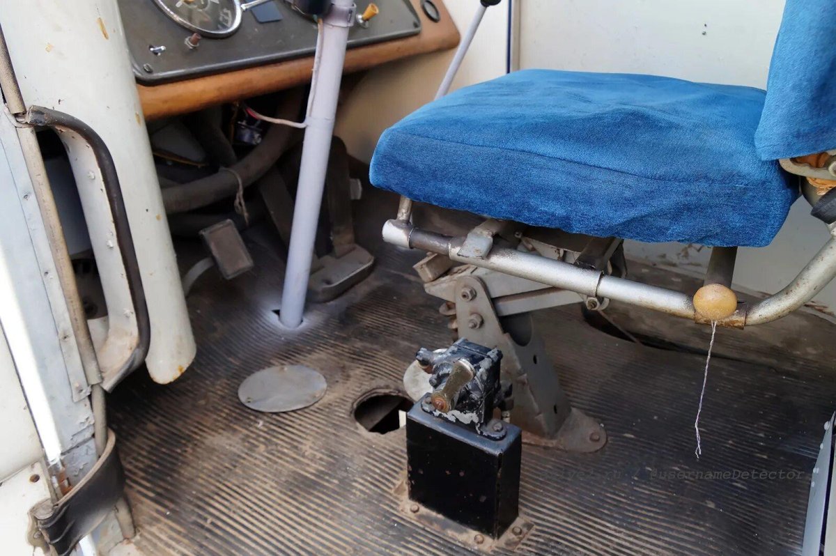 ЛАЗ 695 турист салон