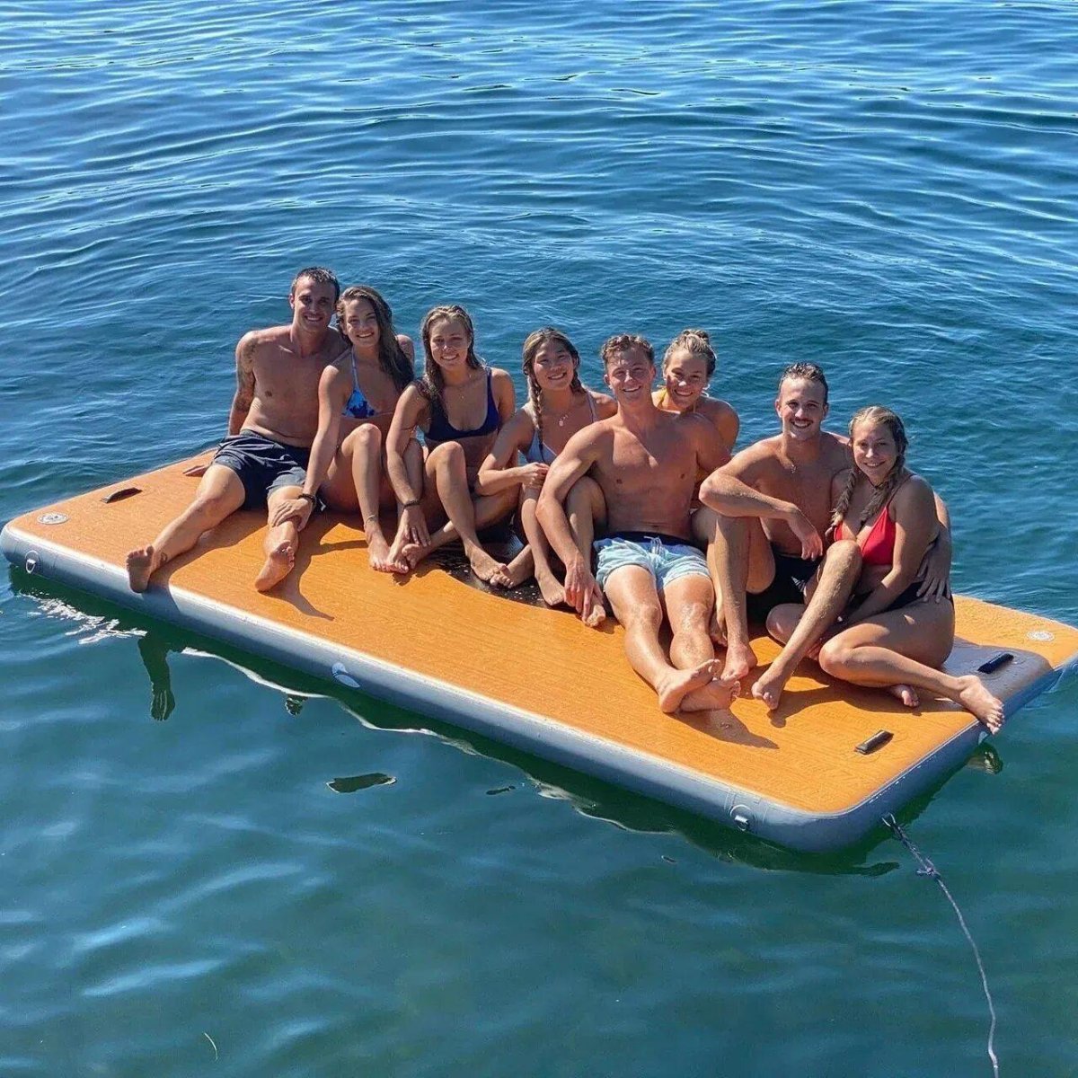 Надувная платформа для отдыха на воде